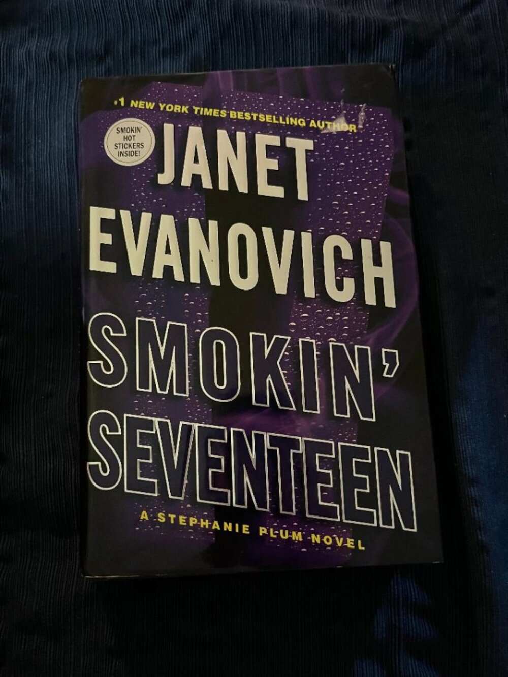 Smokin' Seventeen by Janet Evanovich - First Edition